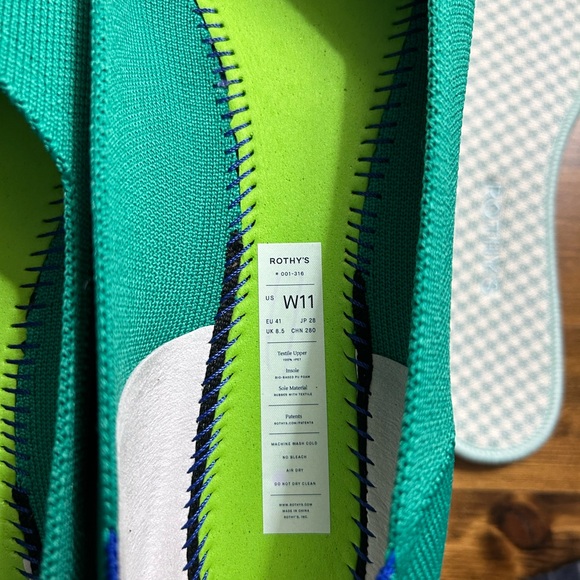 NIB Rothy’s Sz 11 Shamrock Green Flats - Picture 2 of 9